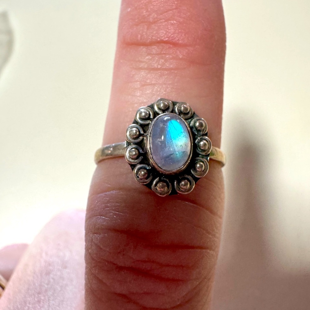Elegant Silver Moonstone Ring